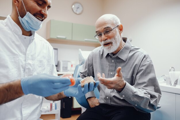 Exploring the benefits of joining a dental alliance for substantial savings