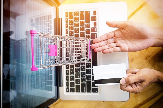 How Can Centralized Product Data Transform Your E-commerce Business?